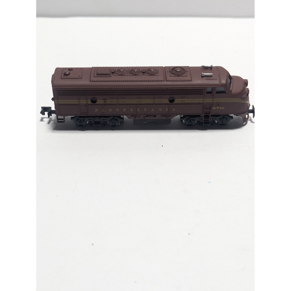Bachmann Pennsylvania 9710 EMD F9A Diesel Locomotive N Scale